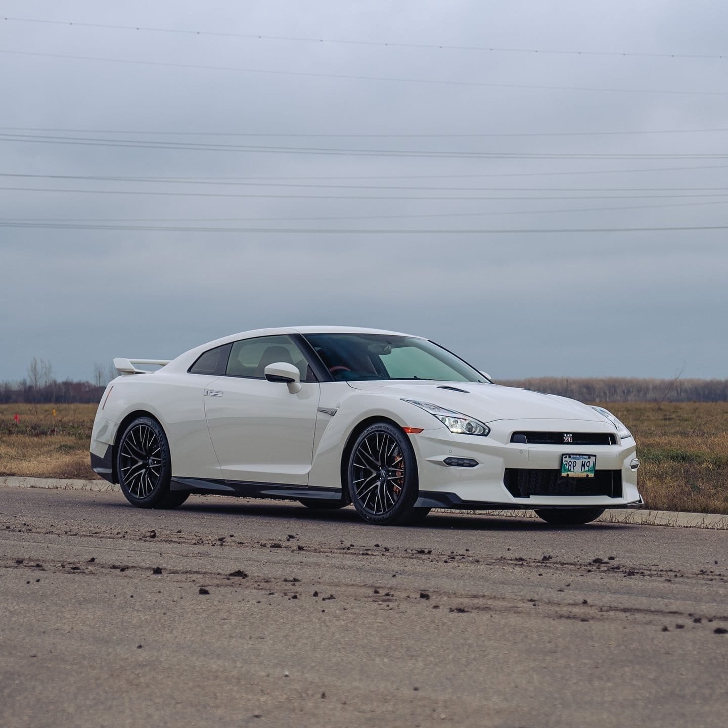 NISSAN GTR